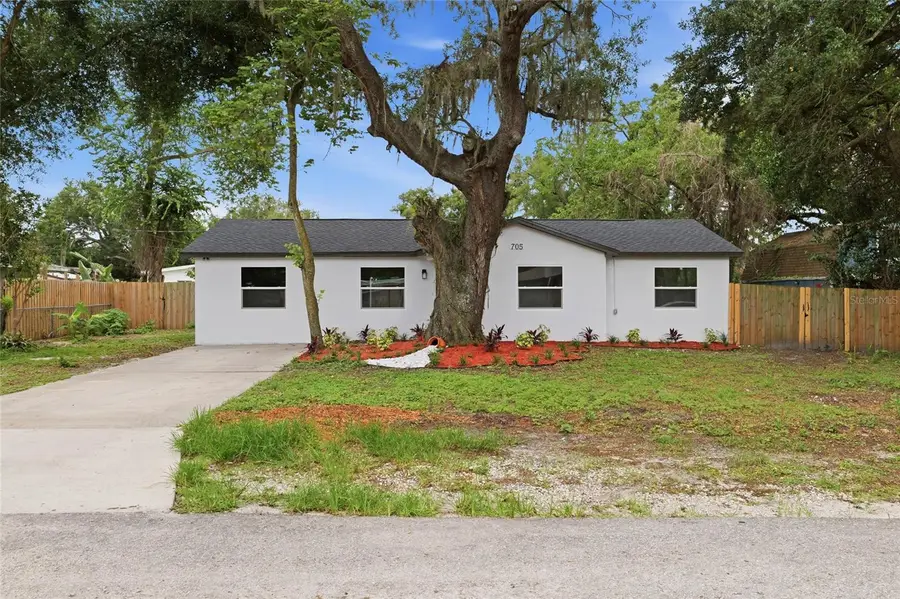 705 E 126th Avenue, Tampa, FL 33612 - #2
