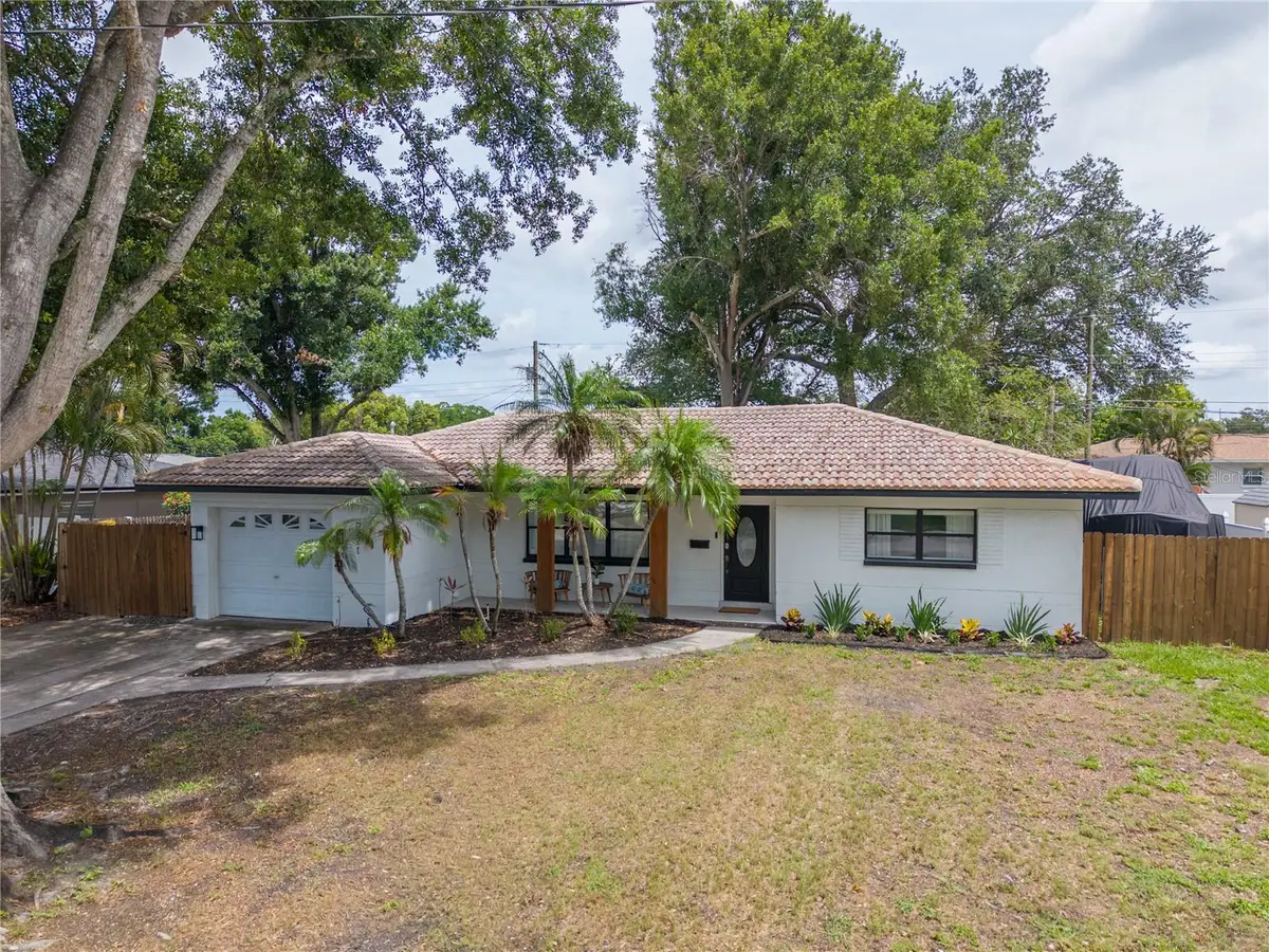 5271 35th Avenue N, Saint Petersburg, FL 33710 - #1
