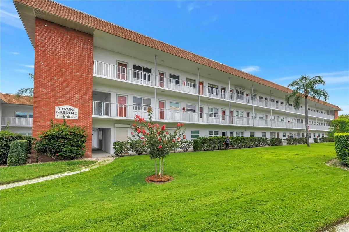 5729 13th Avenue N #102D, Saint Petersburg, FL 33710 - #1