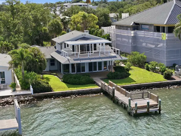 1832 Venetian Point Drive, CLEARWATER, FL 33755