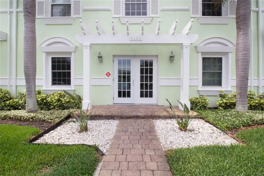 5282 Beach Drive Se #APT D, Saint Petersburg, FL 33705 - #3