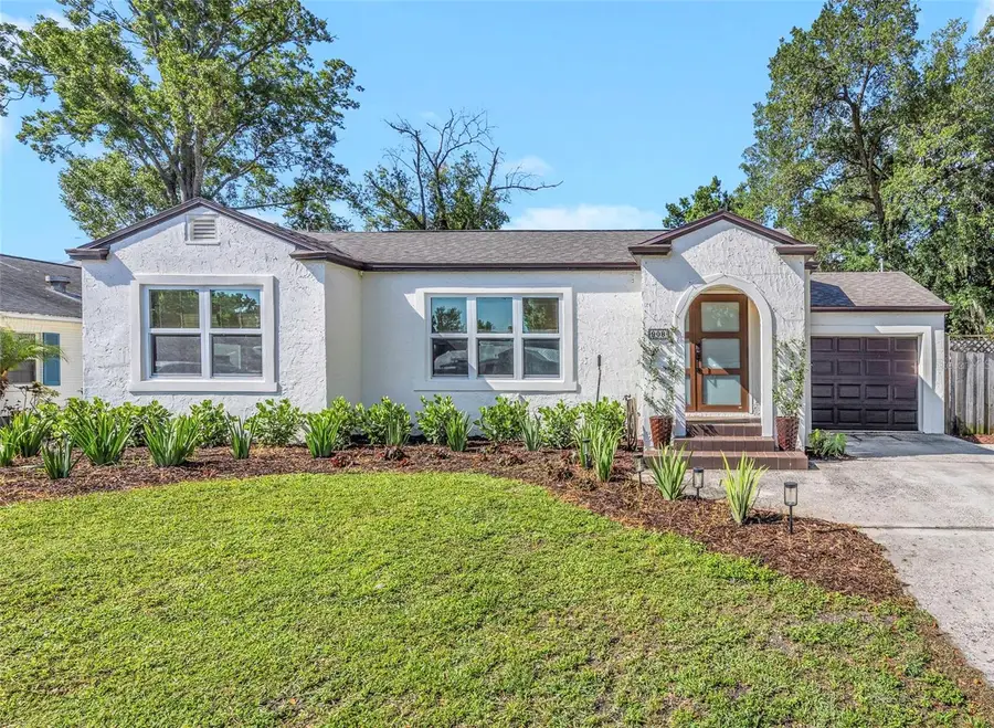 908 W Candlewood Avenue, Tampa, FL 33603 - #2