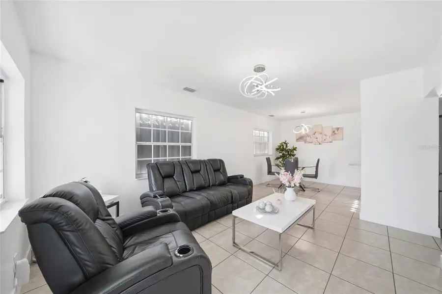 465 E 38th Street, Hialeah, FL 33013 - #3