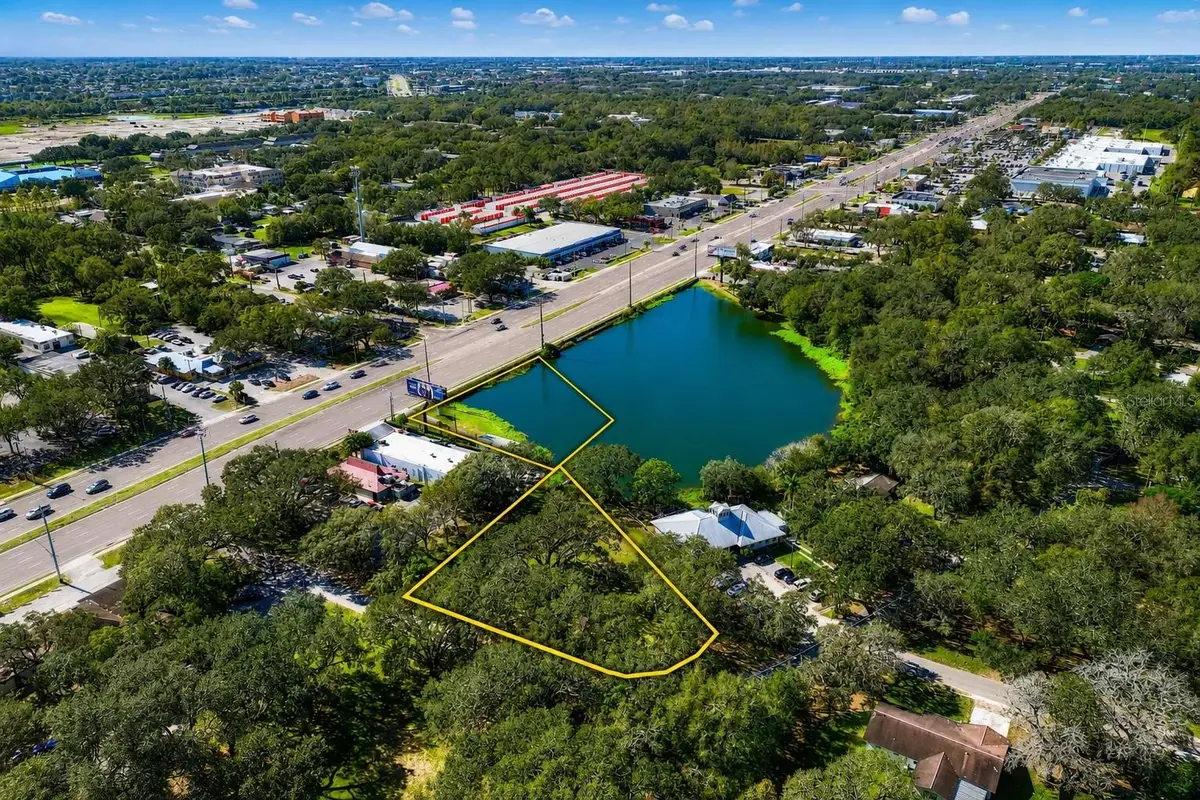 1214 W Brandon Boulevard, Brandon, FL 33511 - #1