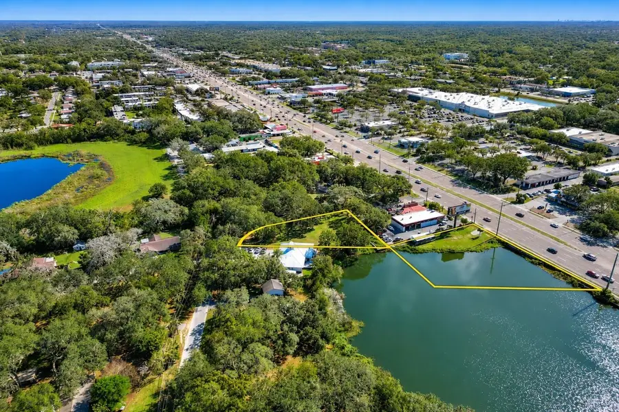 1214 W Brandon Boulevard, Brandon, FL 33511 - #3