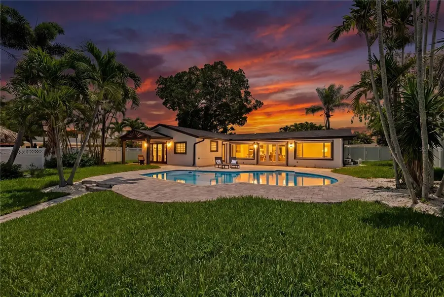 7905 9th Avenue S, Saint Petersburg, FL 33707 - #3