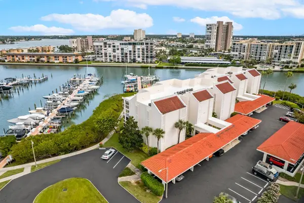 7907 Sailboat Key Boulevard S #105, SOUTH PASADENA, FL 33707