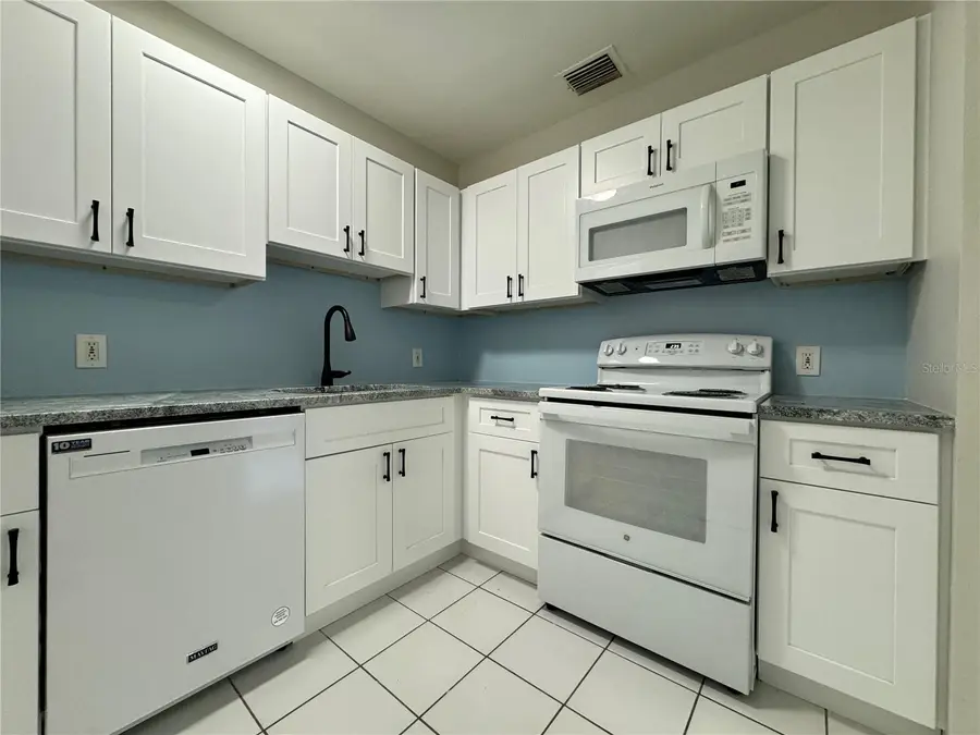 260 20th Avenue S, Saint Petersburg, FL 33705 - #2