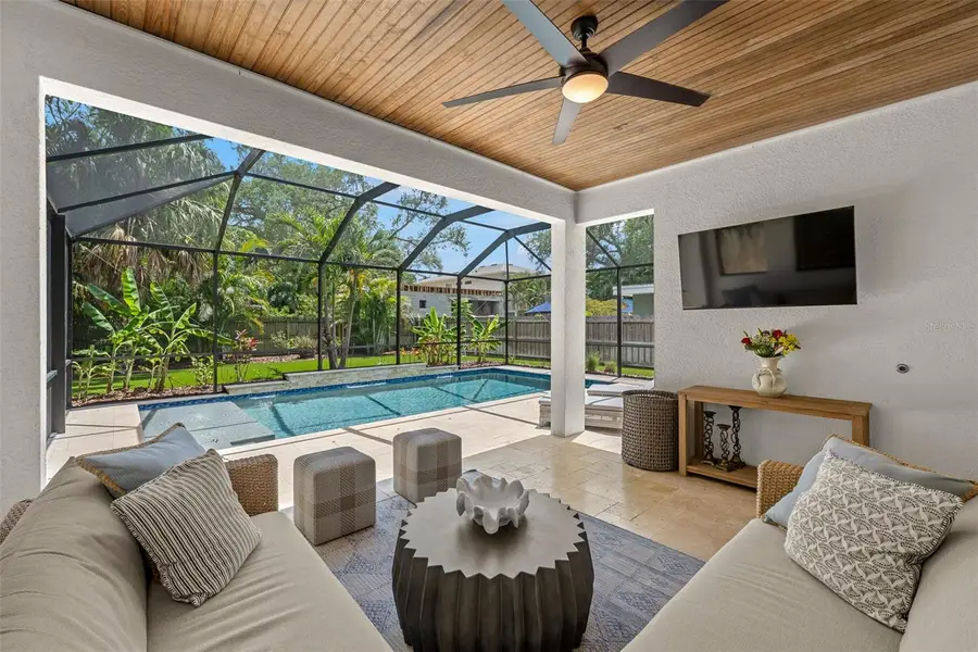 3300 W Wallcraft Avenue, Tampa, FL 33611 - #2
