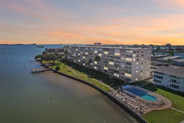 1847 Shore Drive S #711, SOUTH PASADENA, FL 33707
