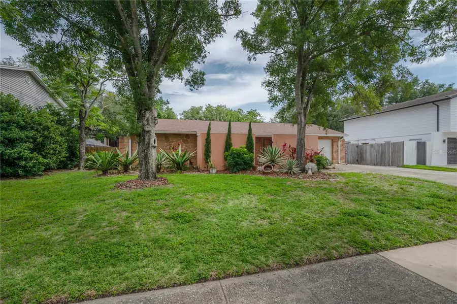 8235 Vassar Circle, Tampa, FL 33634 - #3