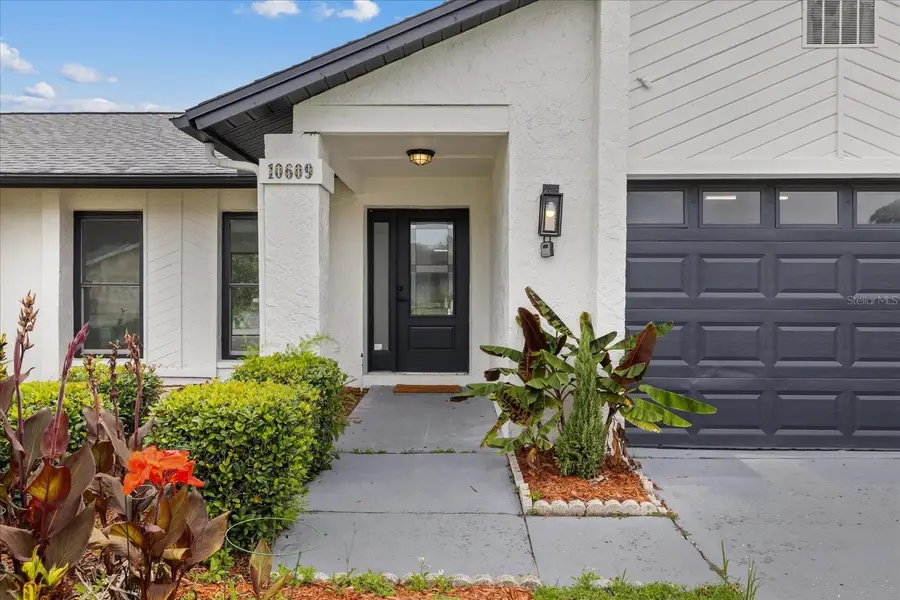 10609 Out Island Drive, Tampa, FL 33615 - #2