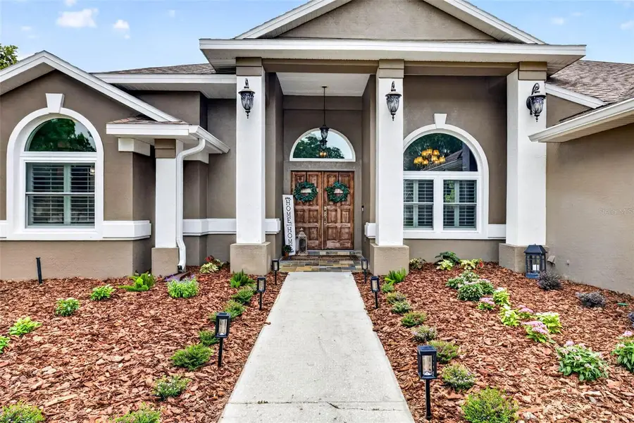 3904 S Nine Drive, Valrico, FL 33596 - #3
