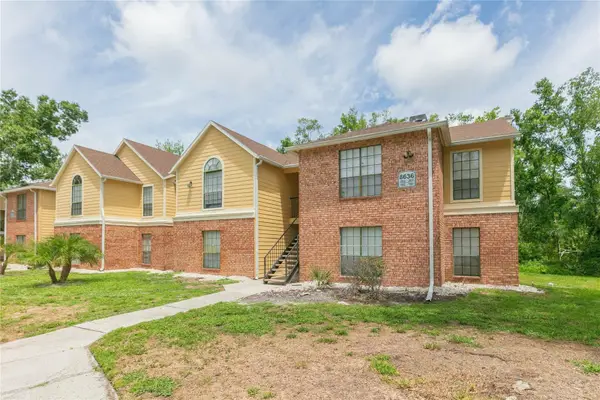 8636 Mallard Reserve Drive #201, TAMPA, FL 33614