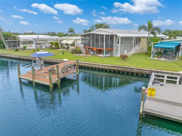 6825 Mount Orange Drive Ne #390, ST PETERSBURG, FL 33702