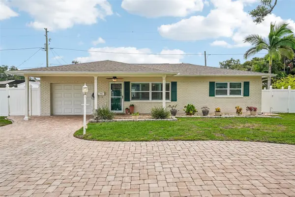 9725 48th Place N, ST PETERSBURG, FL 33708