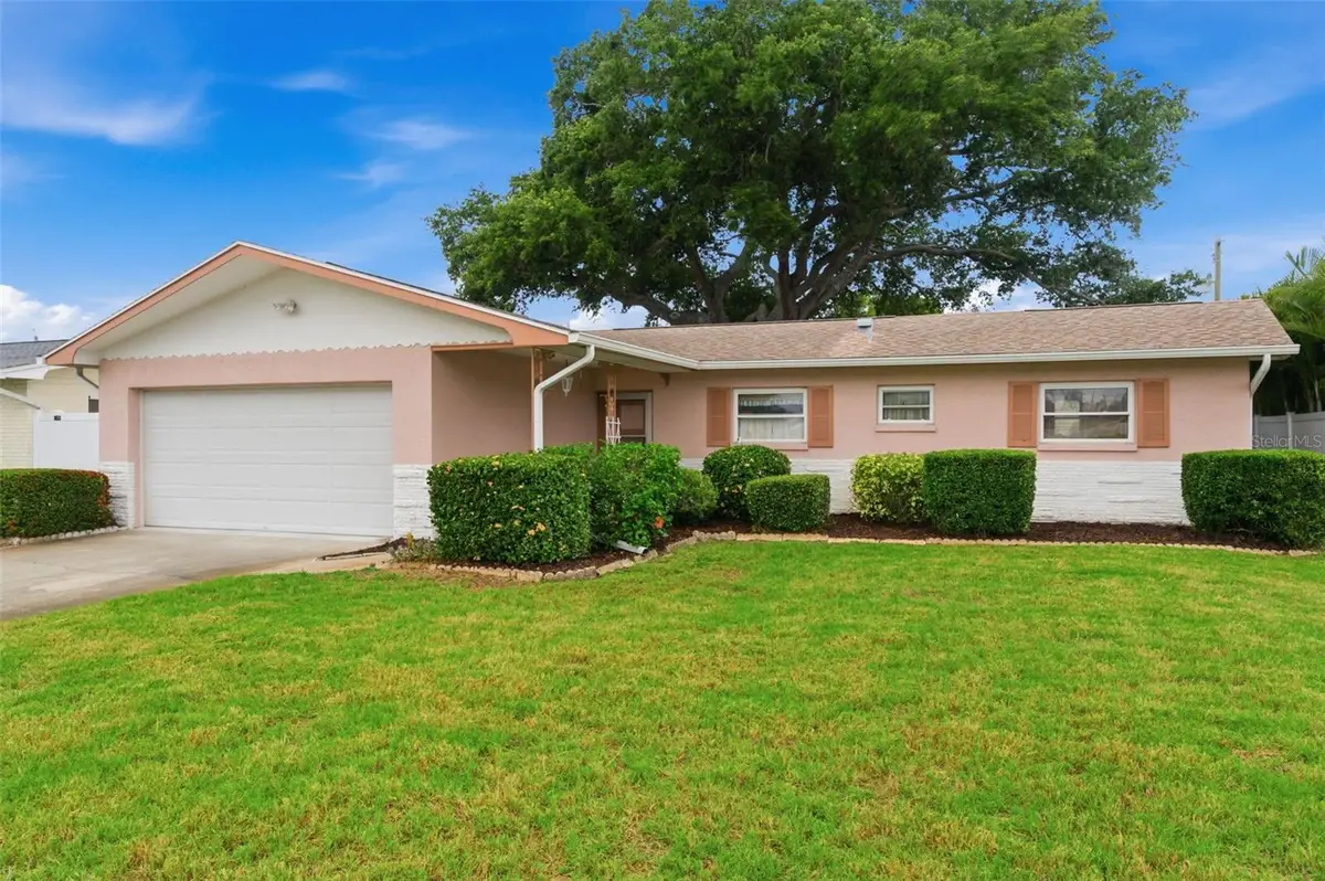 8566 108th Way, Seminole, FL 33772 - #1