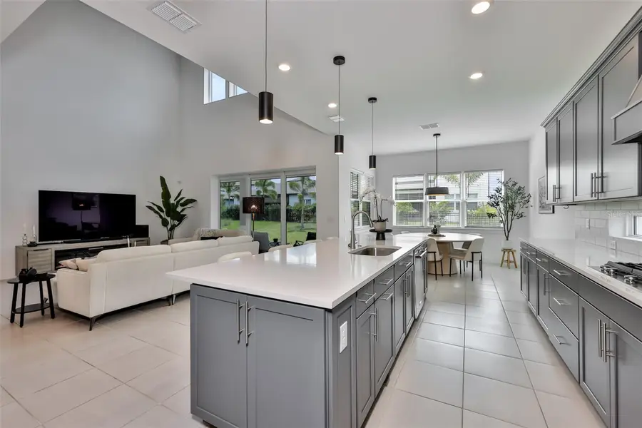 6107 Golden Beach Drive, Apollo Beach, FL 33572 - #3