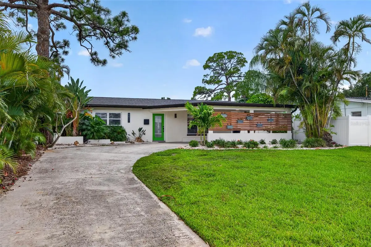 4800 Venetian Boulevard Ne, Saint Petersburg, FL 33703 - #1