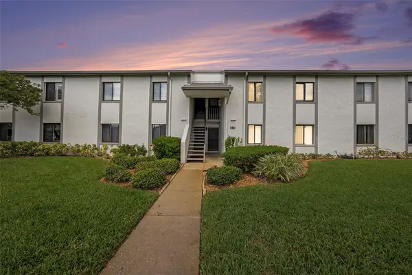 124 W Cypress Court, OLDSMAR, FL 34677