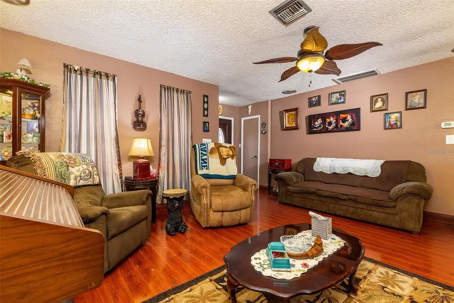 12095 102nd Avenue, Seminole, FL 33778 - #2