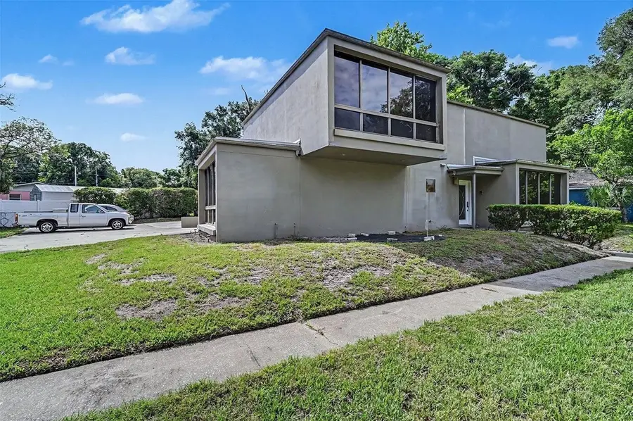 633 S Delaware Avenue, Deland, FL 32720 - #3