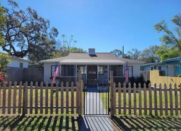 330 20th Avenue S, ST PETERSBURG, FL 33705