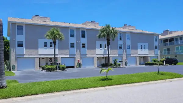 255 Capri Circle N #17, TREASURE ISLAND, FL 33706