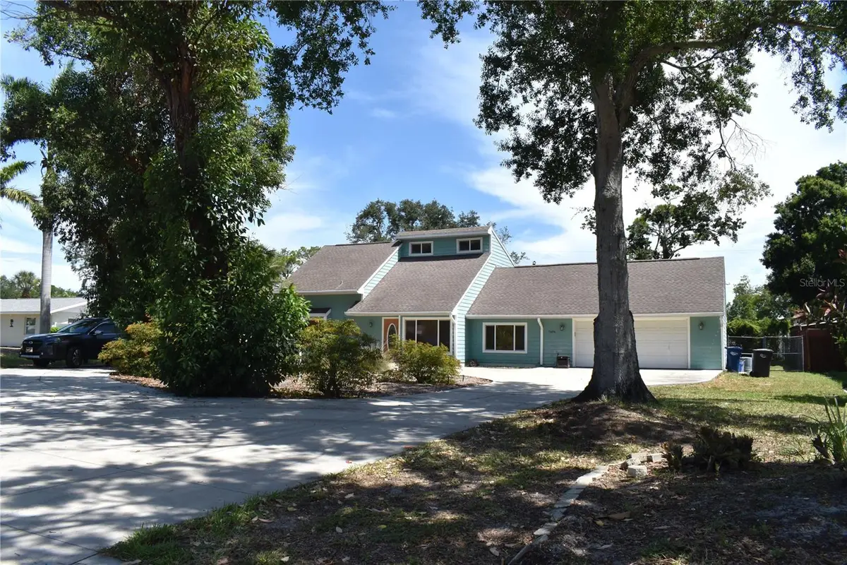 7606 15th Avenue Nw, Bradenton, FL 34209 - #1