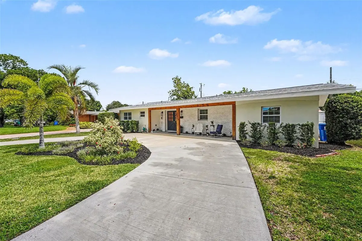 6825 11th Avenue N, Saint Petersburg, FL 33710 - #1