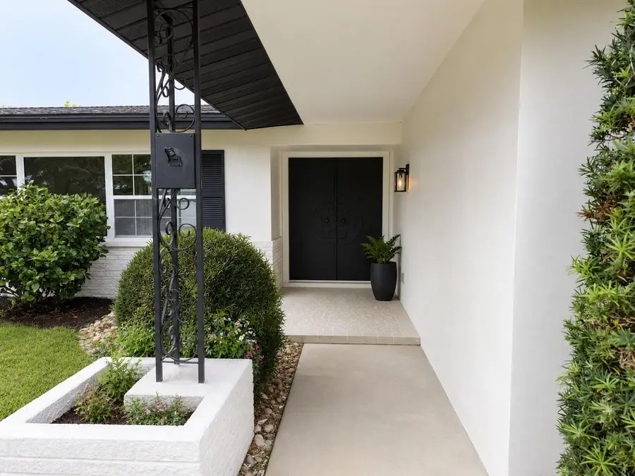 810 Allamanda Drive, Largo, FL 33770 - #3