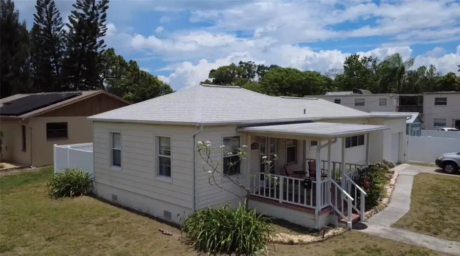 146 NE Madison Circle N, Saint Petersburg, FL 33702 - #3