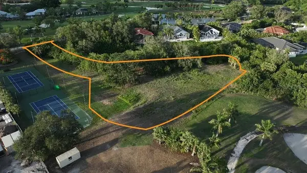 6064 Pasadena Point Boulevard, GULFPORT, FL 33707