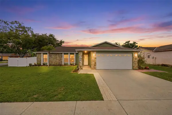 102 Peacock Circle, SAFETY HARBOR, FL 34695
