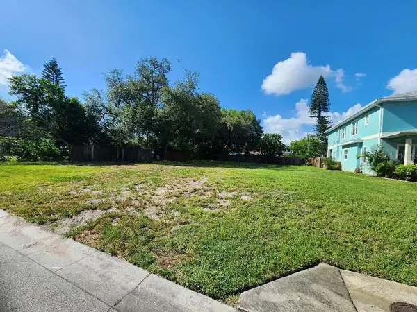 24th Avenue N, ST PETERSBURG, FL 33713