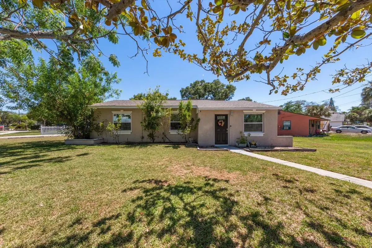 1135 Fairmont Street, Clearwater, FL 33755 - #1