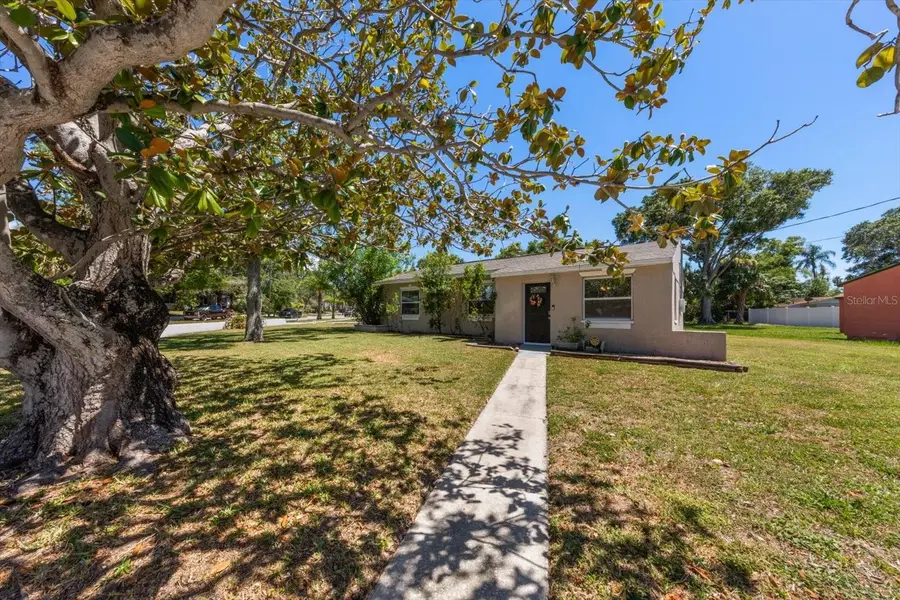 1135 Fairmont Street, Clearwater, FL 33755 - #2