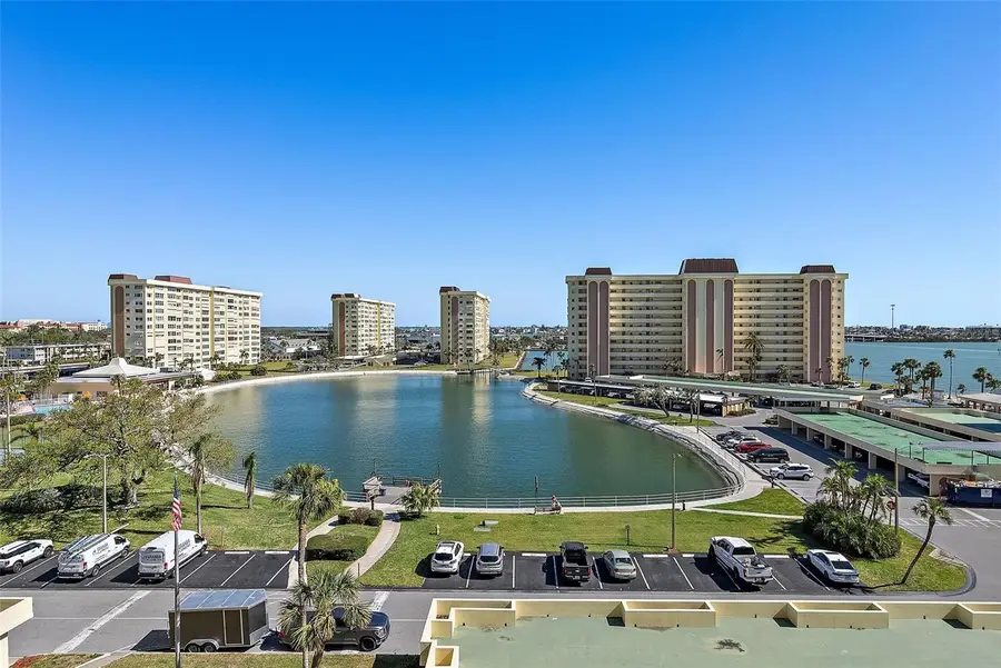 4725 Cove Circle #704, Saint Petersburg, FL 33708 - #2
