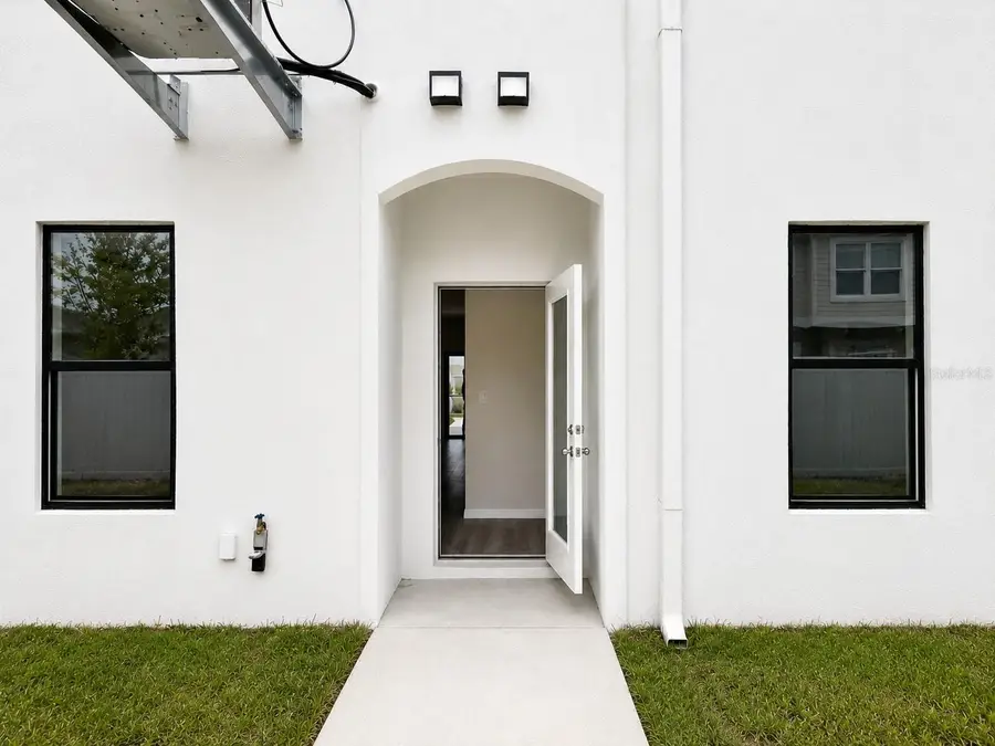4343 Cambio Gardens Court, Tampa, FL 33610 - #3