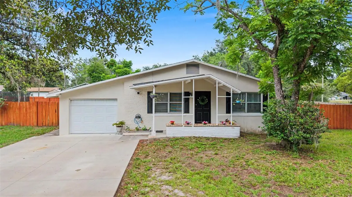 4738 9th Street, Zephyrhills, FL 33542 - #1