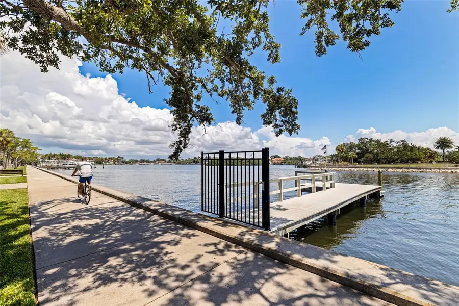 1846 Coffee Pot Boulevard Ne, Saint Petersburg, FL 33704 - #3