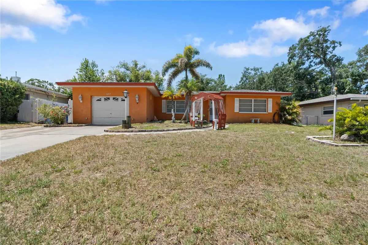 927 Parkwood Drive, Dunedin, FL 34698 - #1