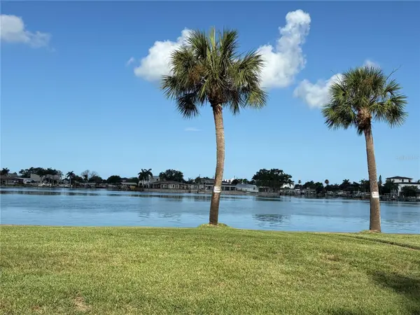 110 Sunset Drive S, ST PETERSBURG, FL 33707