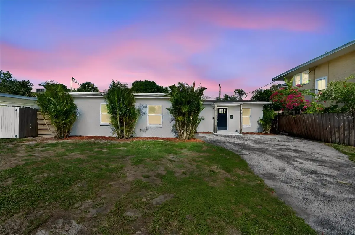 3927 Huntington Street Ne, Saint Petersburg, FL 33703 - #1