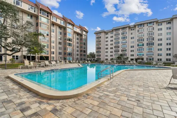 620 Edgewater Drive #204, DUNEDIN, FL 34698