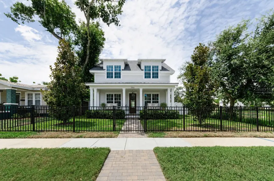 2550 Dartmouth Avenue N, Saint Petersburg, FL 33713 - #2