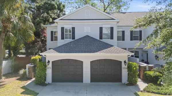Address Withheld By Seller, TAMPA, FL 33609