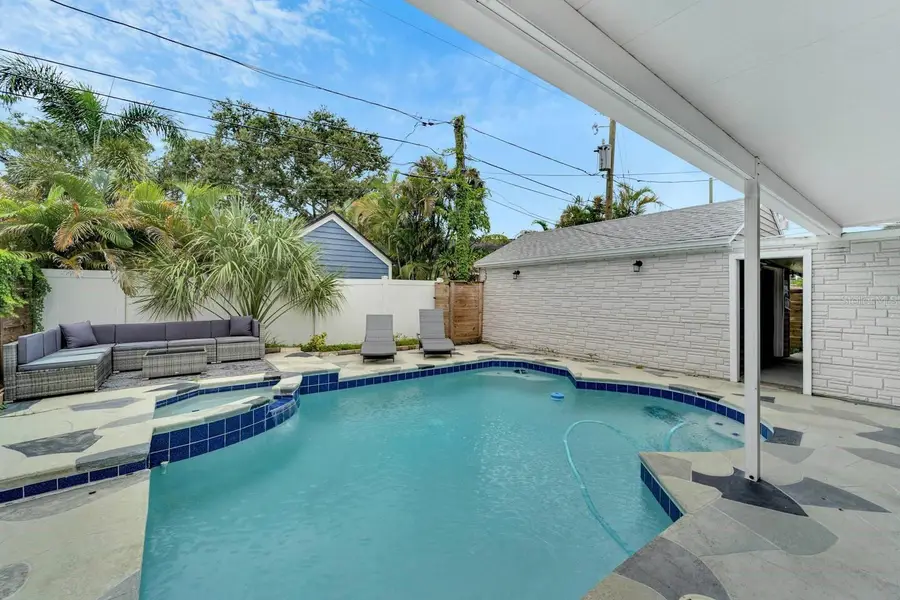 2219 16th Street N, Saint Petersburg, FL 33704 - #2