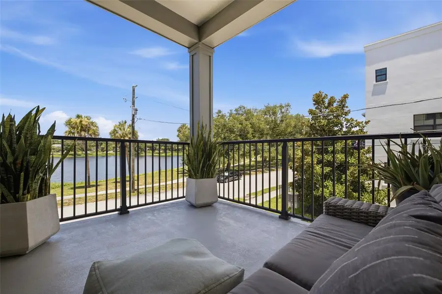 1815 5th Street N, Saint Petersburg, FL 33704 - #2