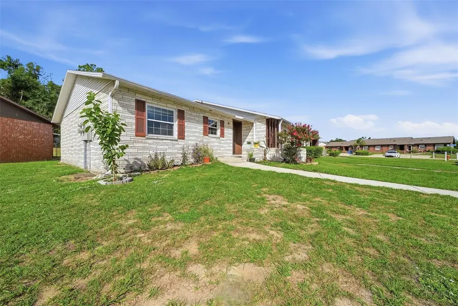 10310 Blue Field Ct, Thonotosassa, FL 33592 - #2